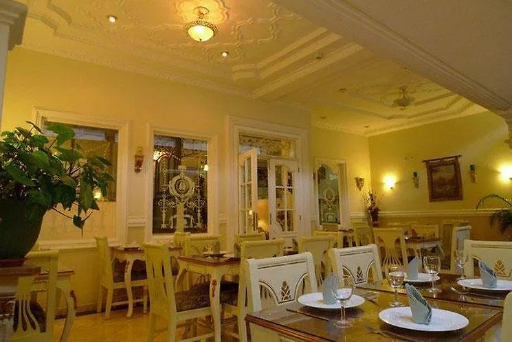 Eugenia Hotel Кито